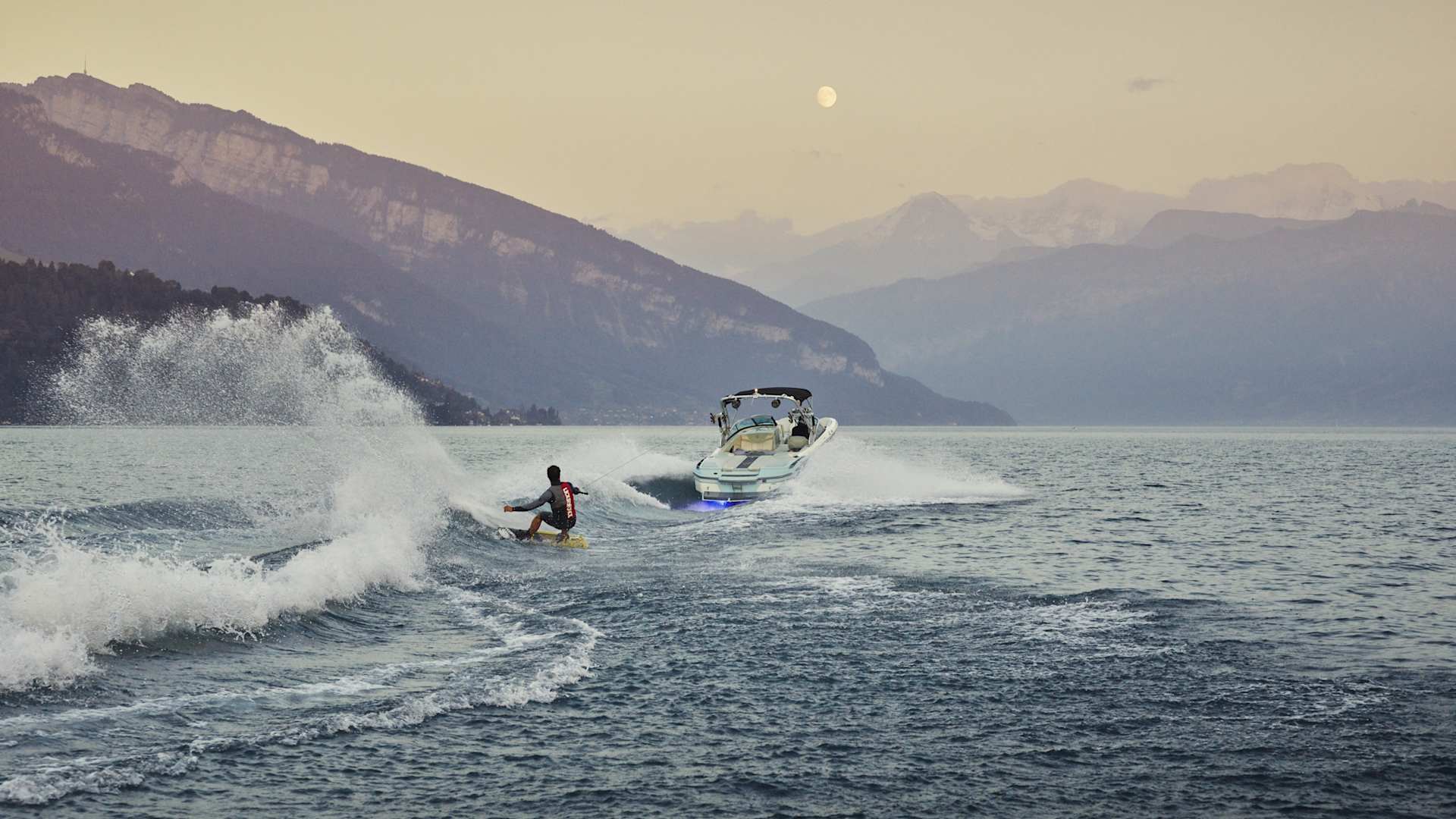 Wakeboarding on Lake Thun